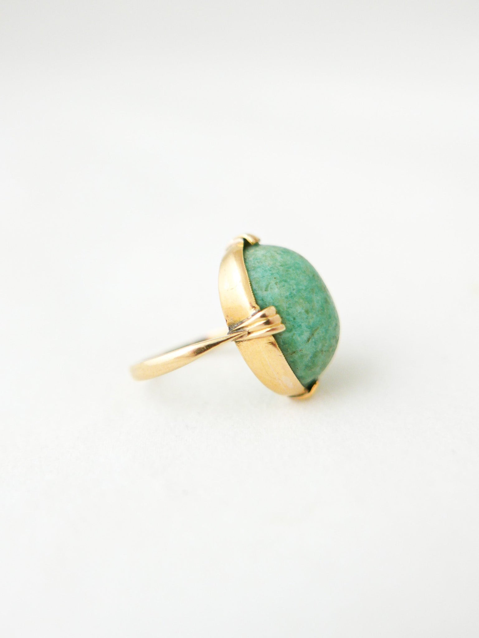 Antique Jade & 18k Gold Ring