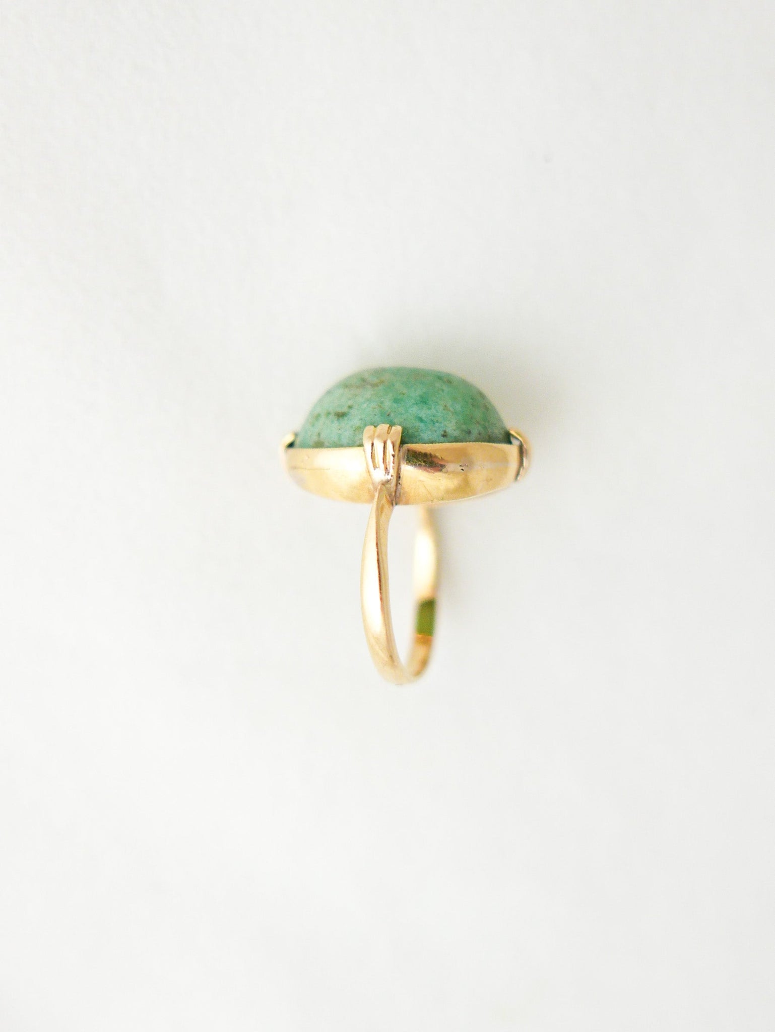 Antique Jade & 18k Gold Ring