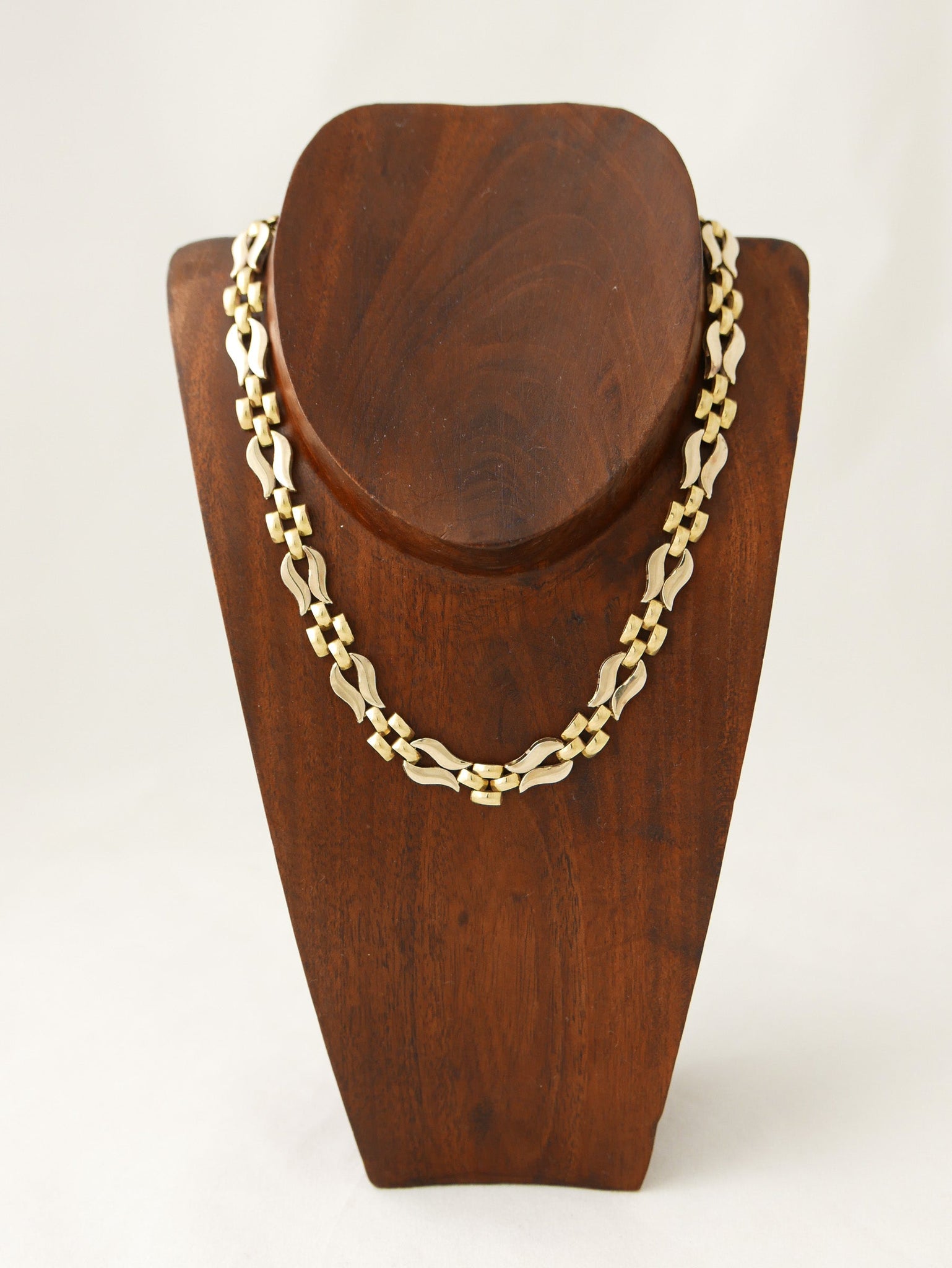 18K Gold Antique Collar Necklace