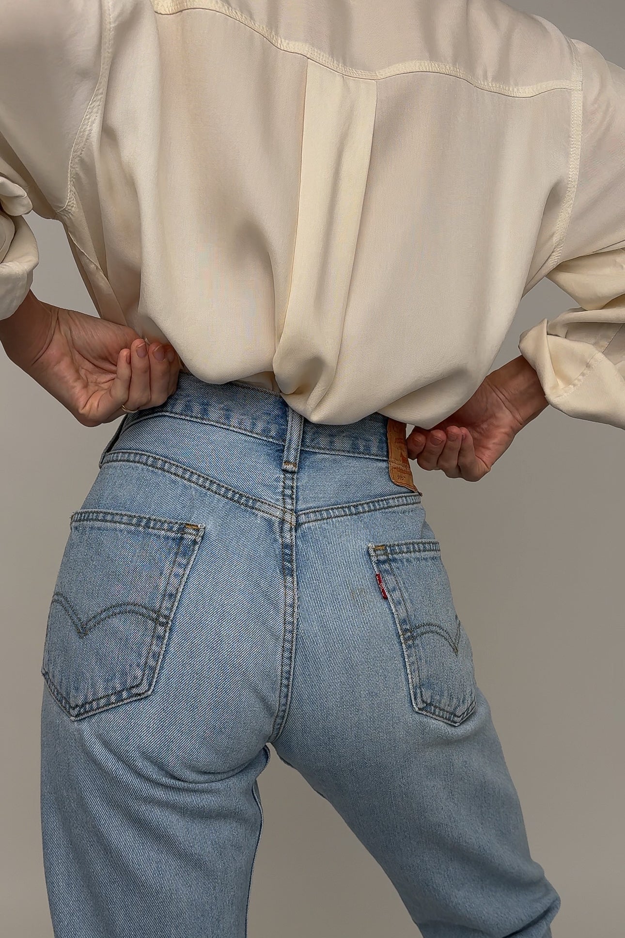 Vintage Light Wash Levi's Denim 505 Jeans