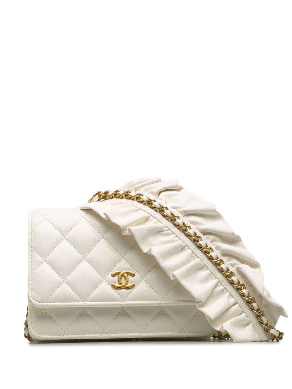 ivory white
lambskin
accordion design
diamond quilting
ruffled detailing
signature interlocking CC logo
leather and chain-link shoulder strap
foldover top with magnetic fastening
partitioned compartment
internal card slots
internal logo patch
rear zip-fastening pocket
gold-tone hardware