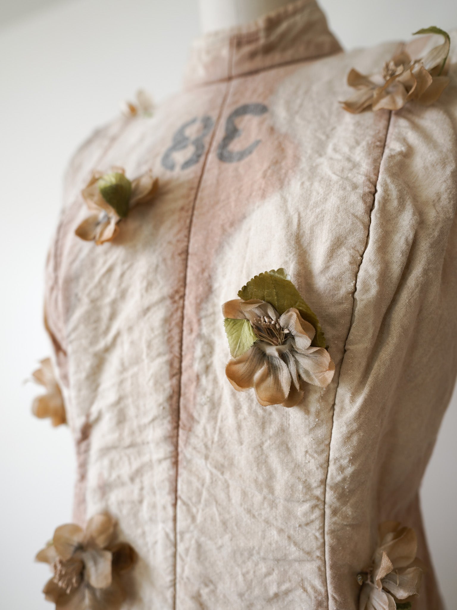 Carny Studio Run(a)way Flowers Top