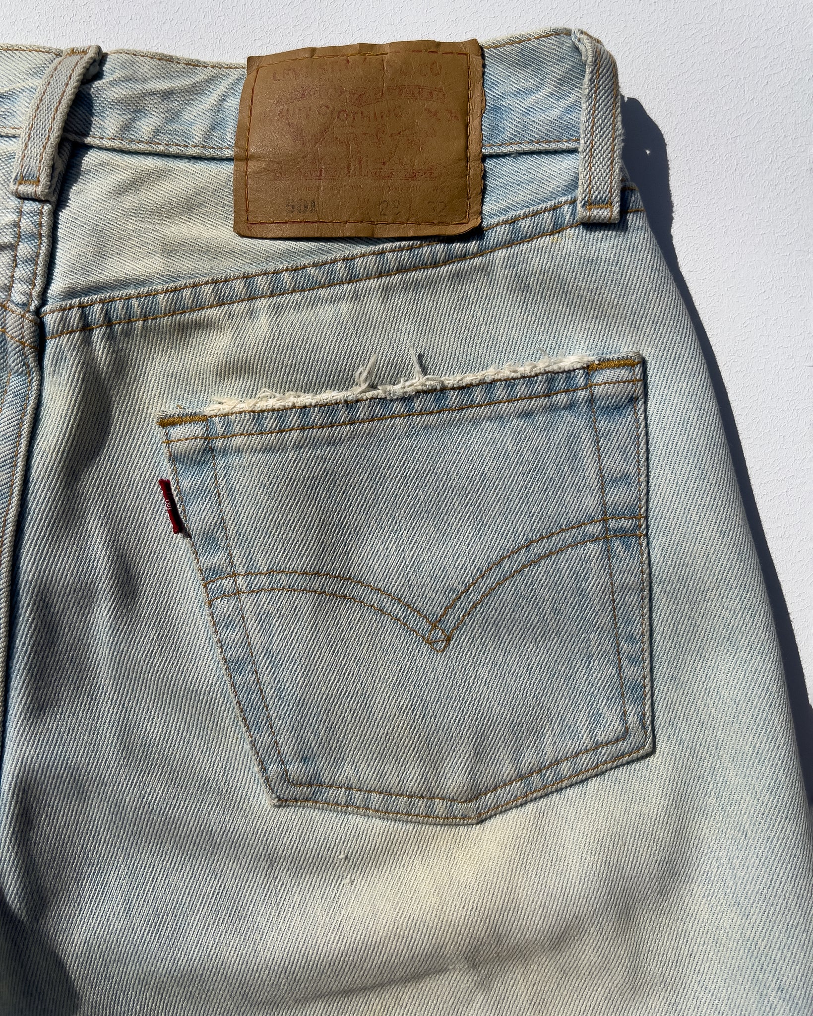 Vintage Levis 28x32