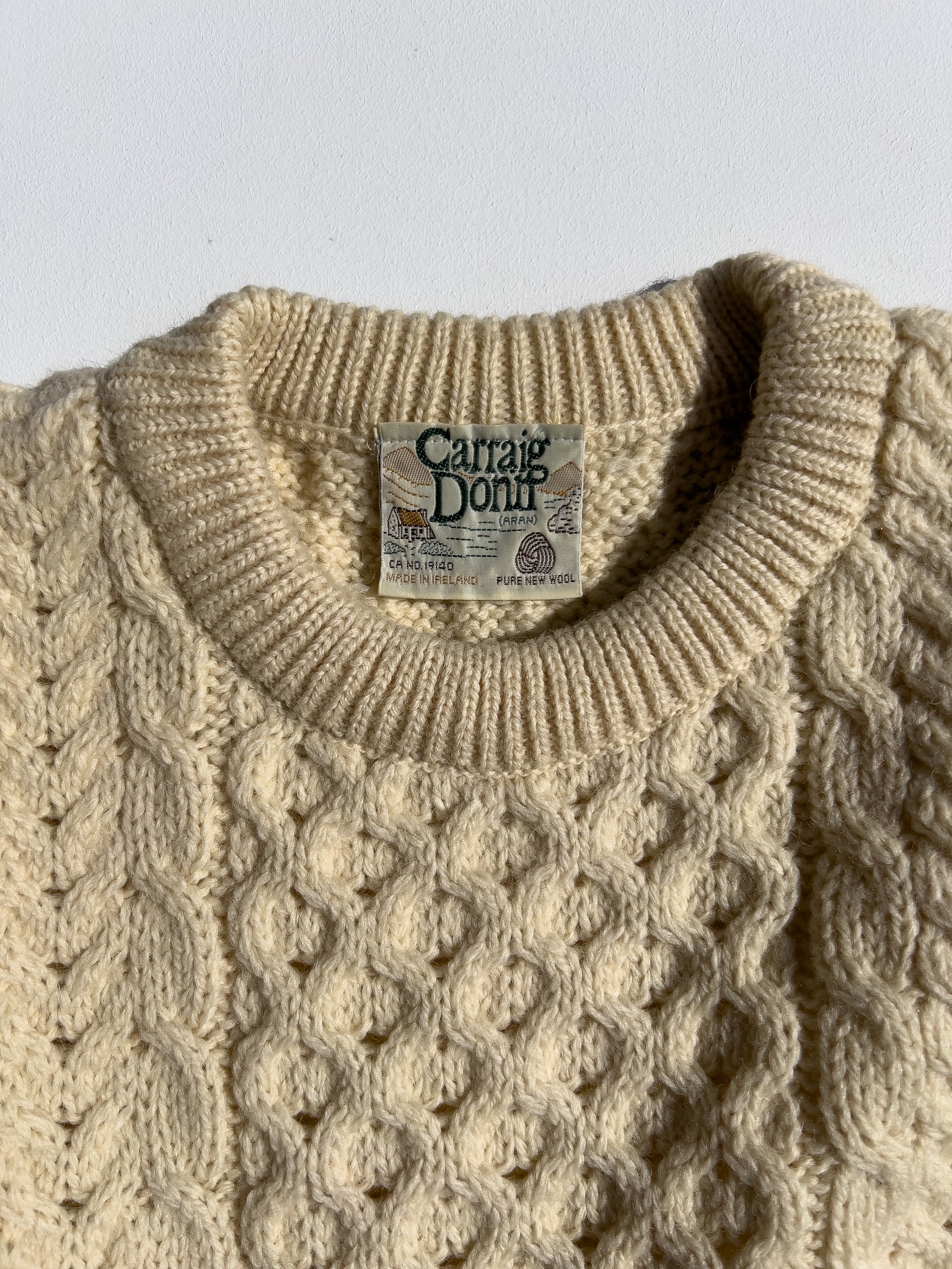 VINTAGE CARRAIG DON ARAN / FISHERMAN SWEATER