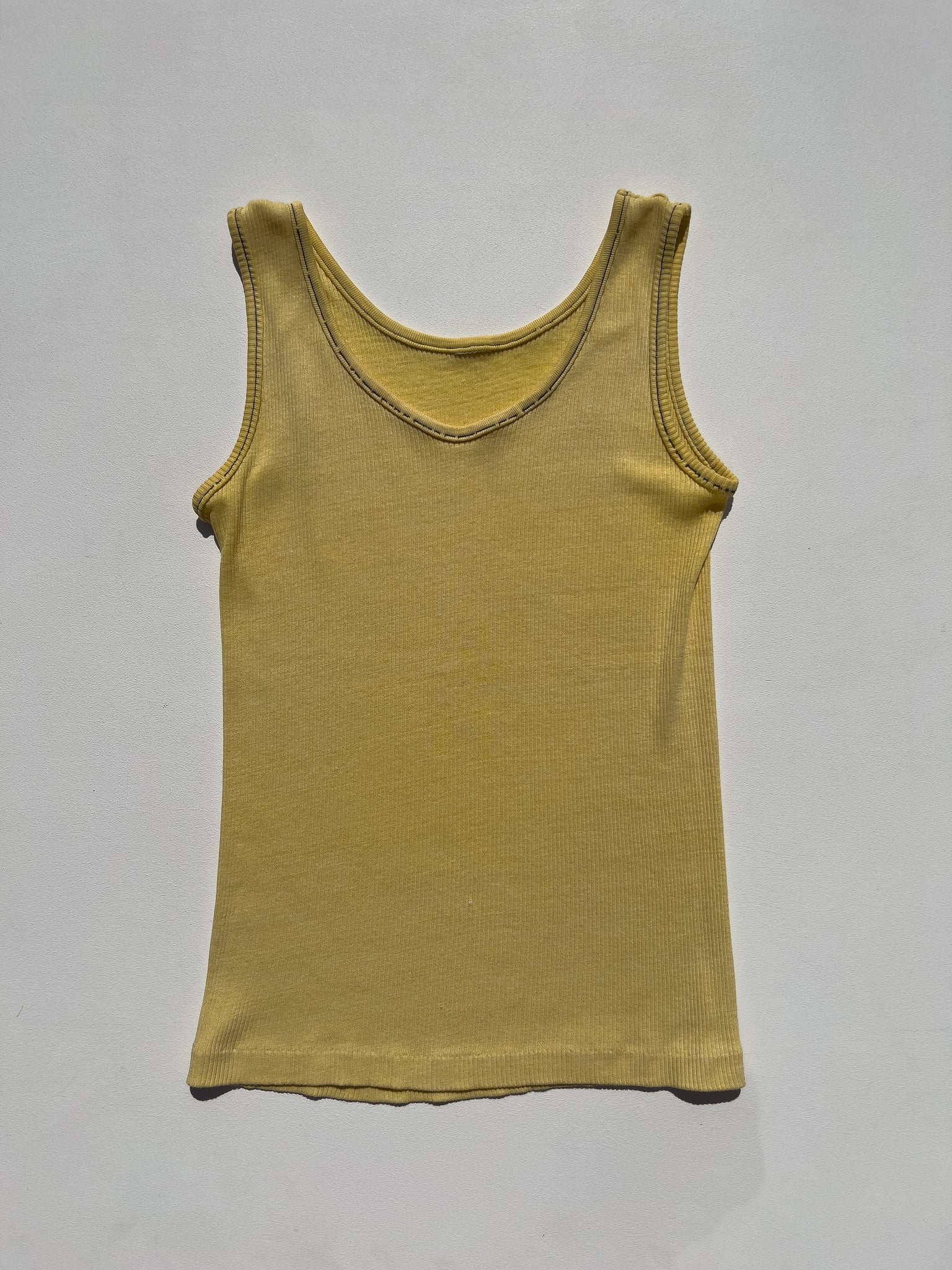 VINTAGE TANK WITH DISTRESSED STITCHING