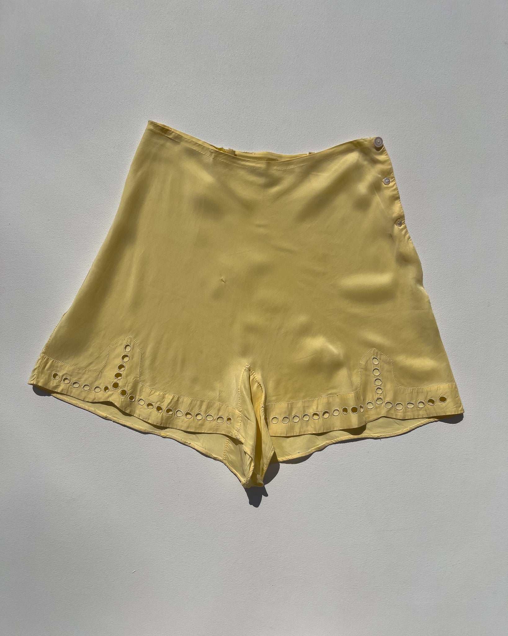 1930S SILK TAP SHORTS