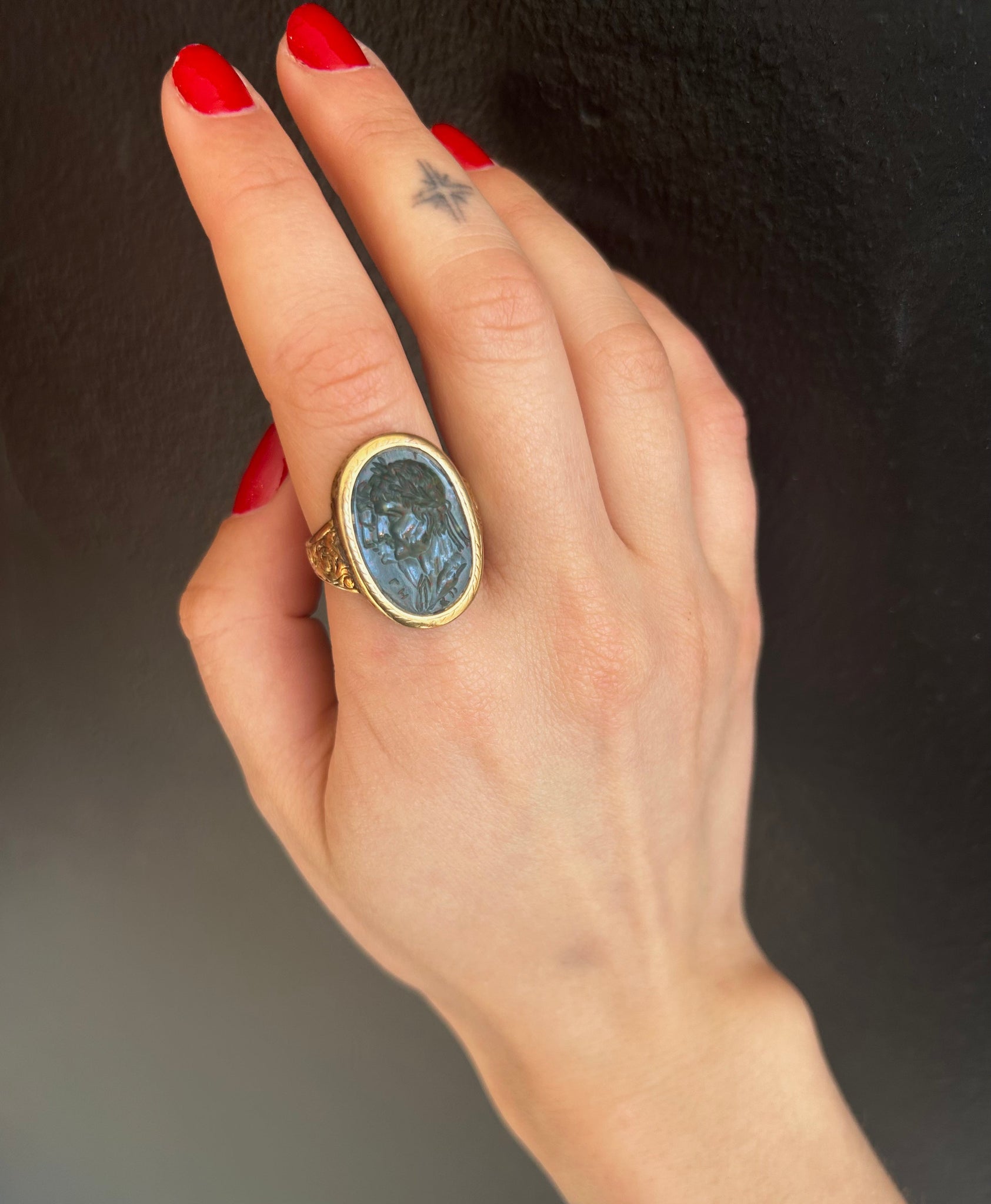 THE AUGUST & LIVIA PORTRAIT RING