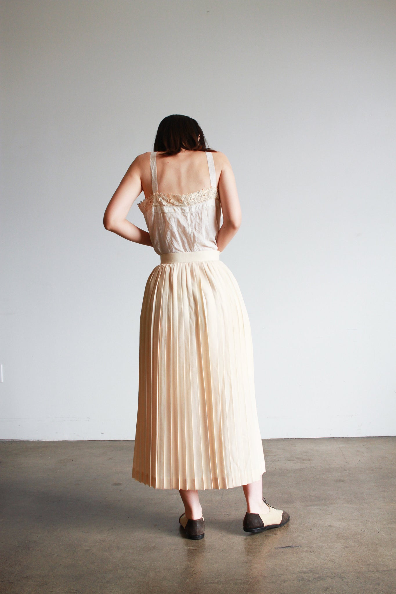 1980s Cream Pleated Maxi Skirt