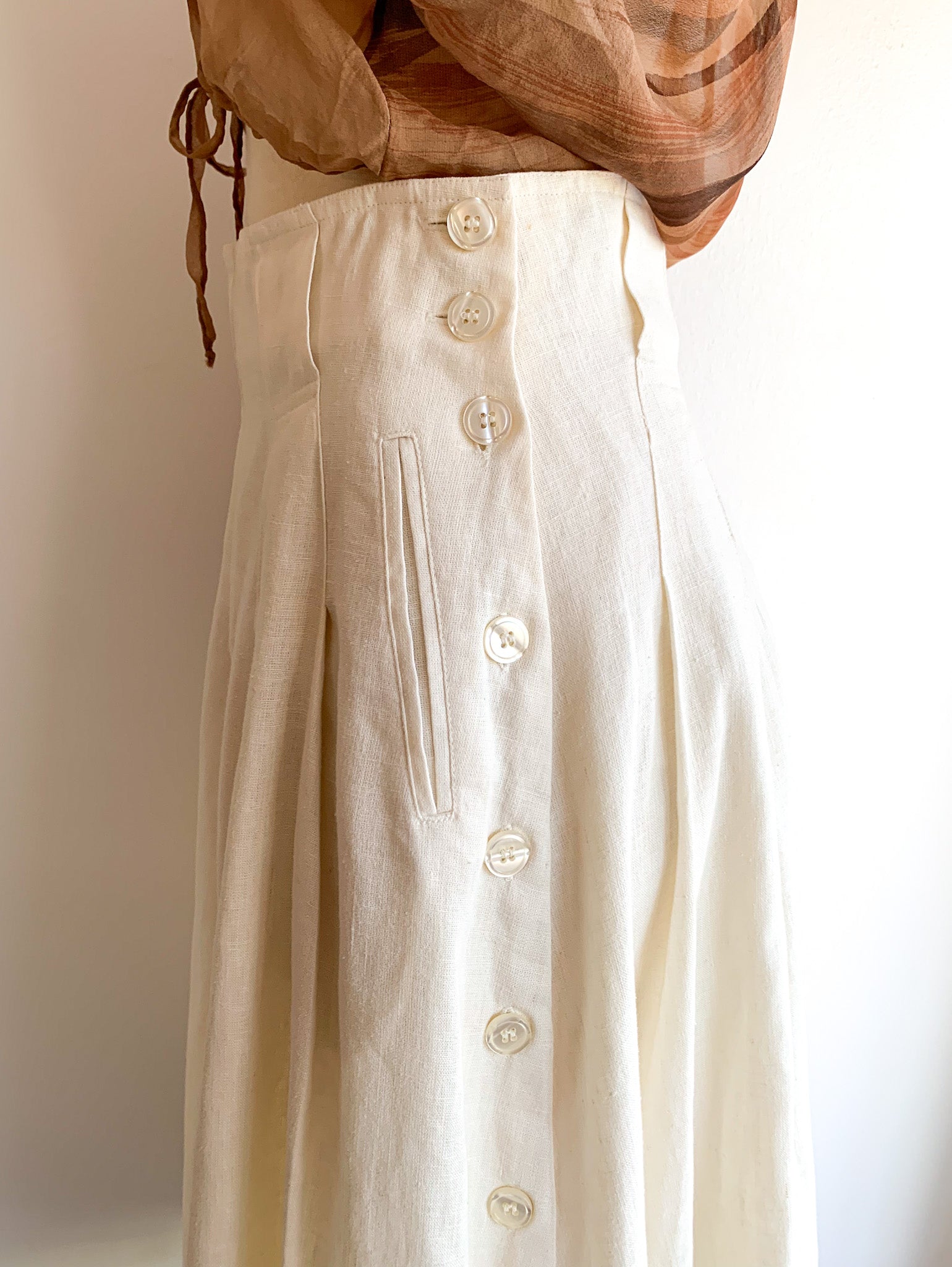 Minimalists Linen Skirt