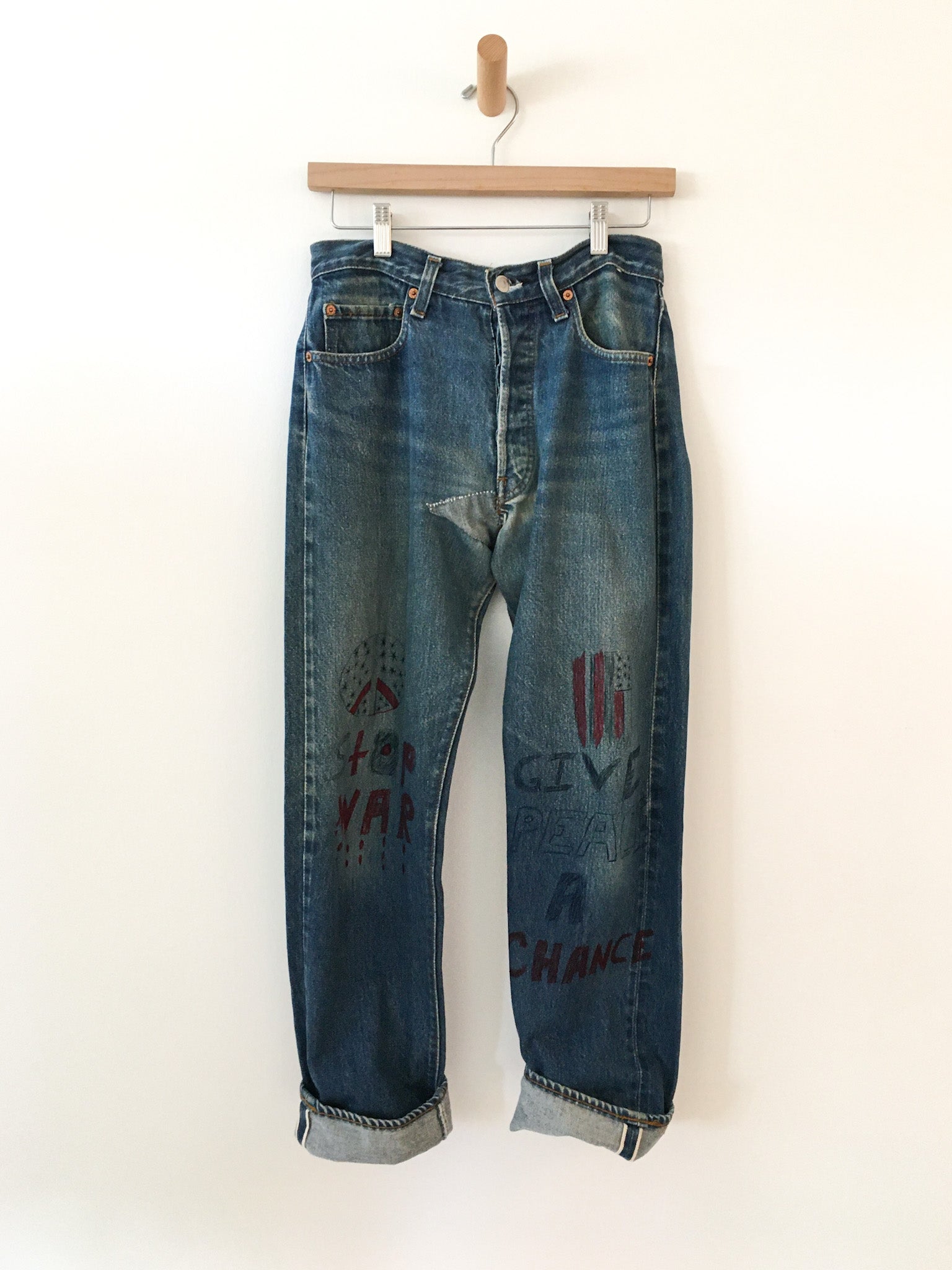 Levi's 501 Red Lines War & Peace