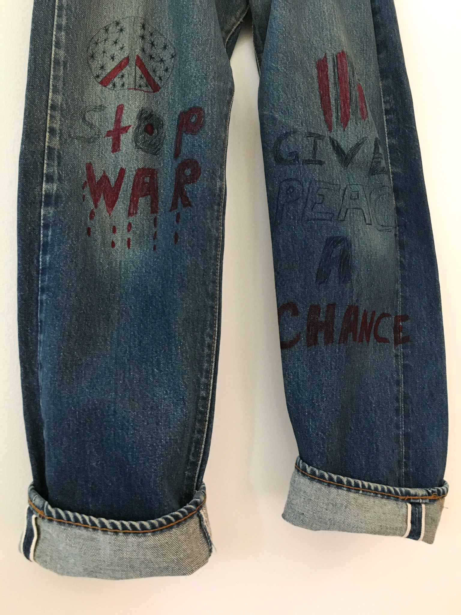 Levi's 501 Red Lines War & Peace