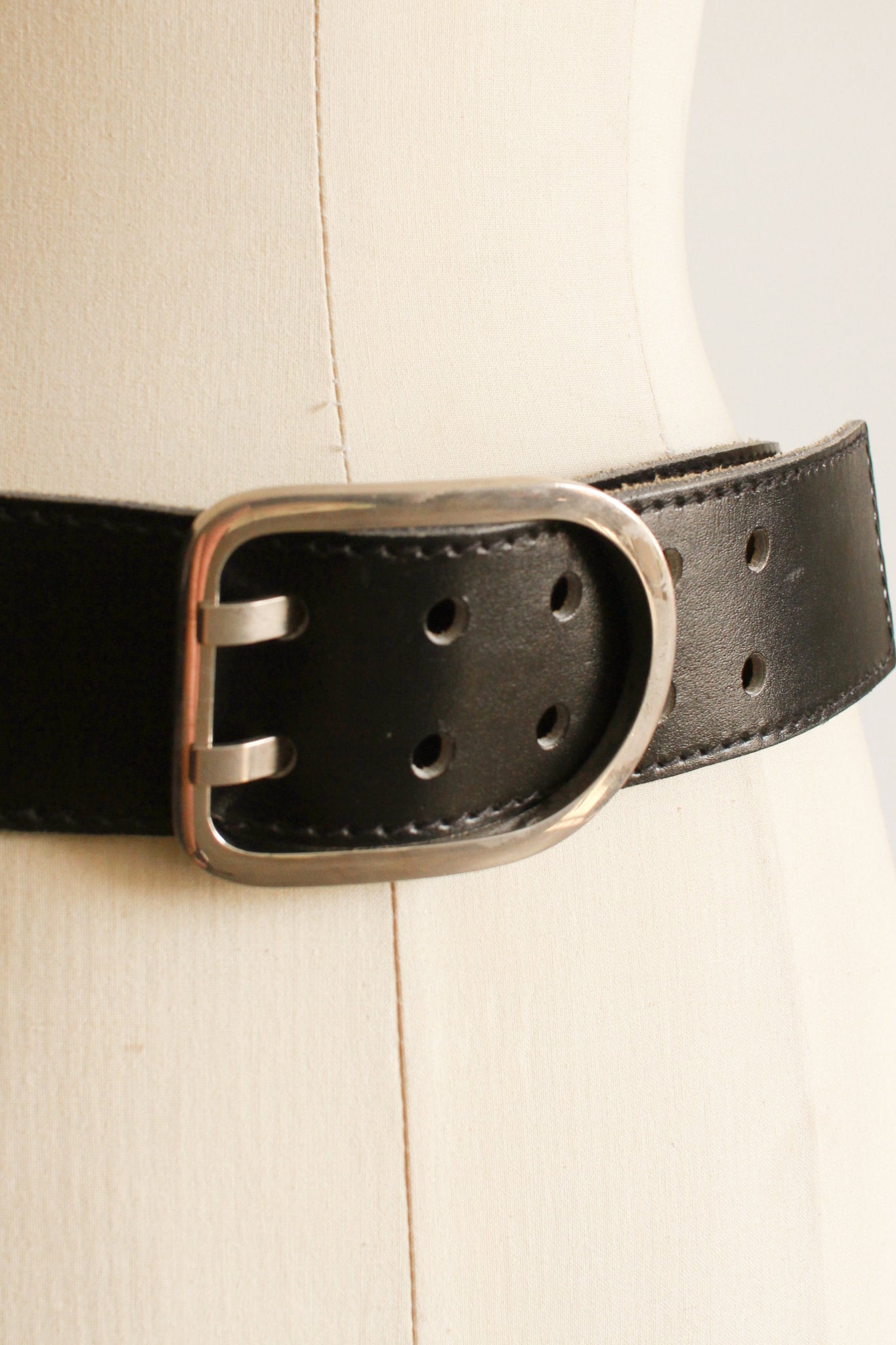 1980s Black Leather Thick Belt