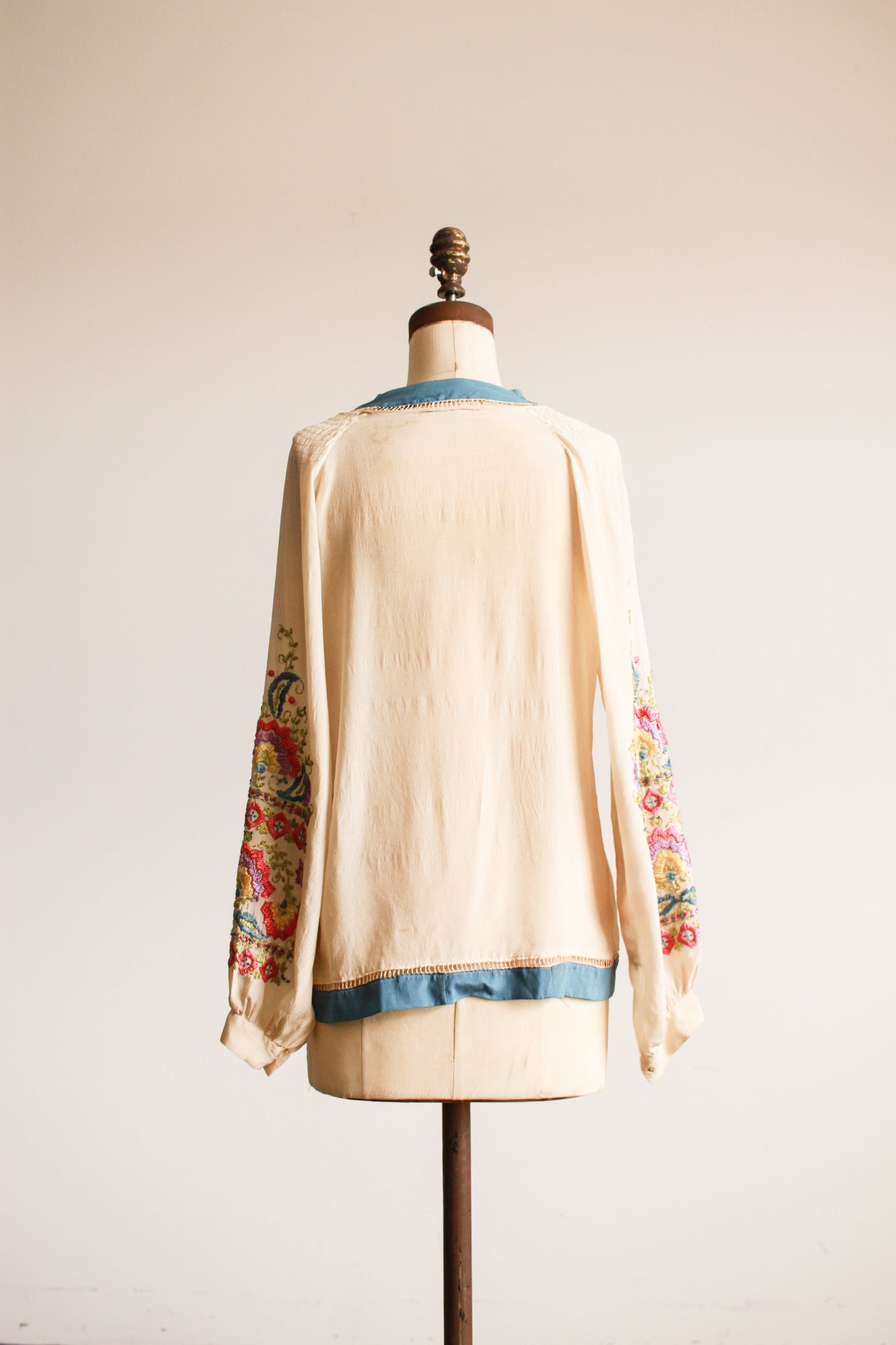 1920s Pongee Silk Embroidered Tunic