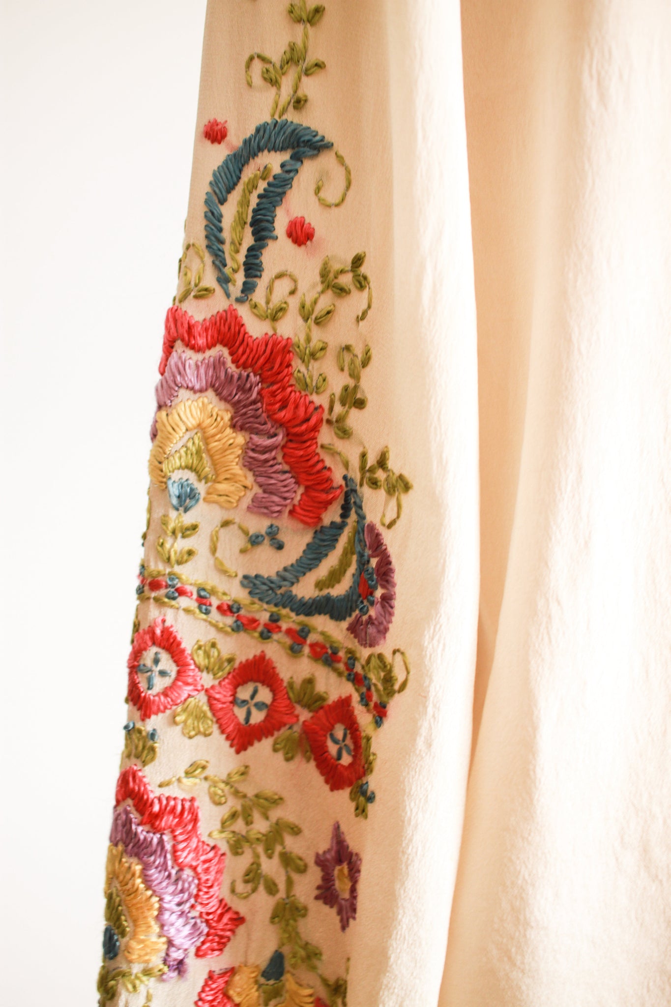 1920s Pongee Silk Embroidered Tunic