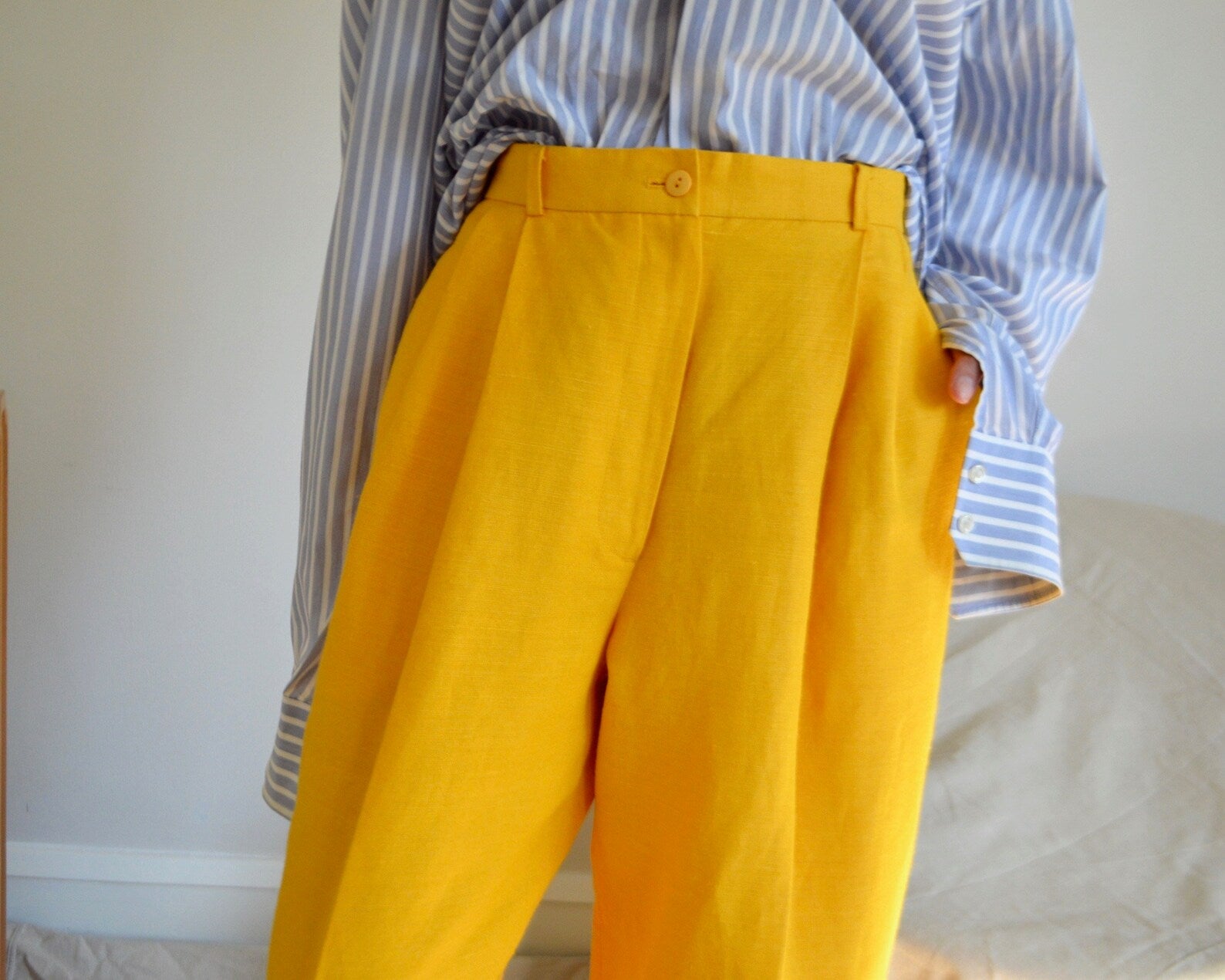 VINTAGE Yellow Linen PLEATED TROUSERS