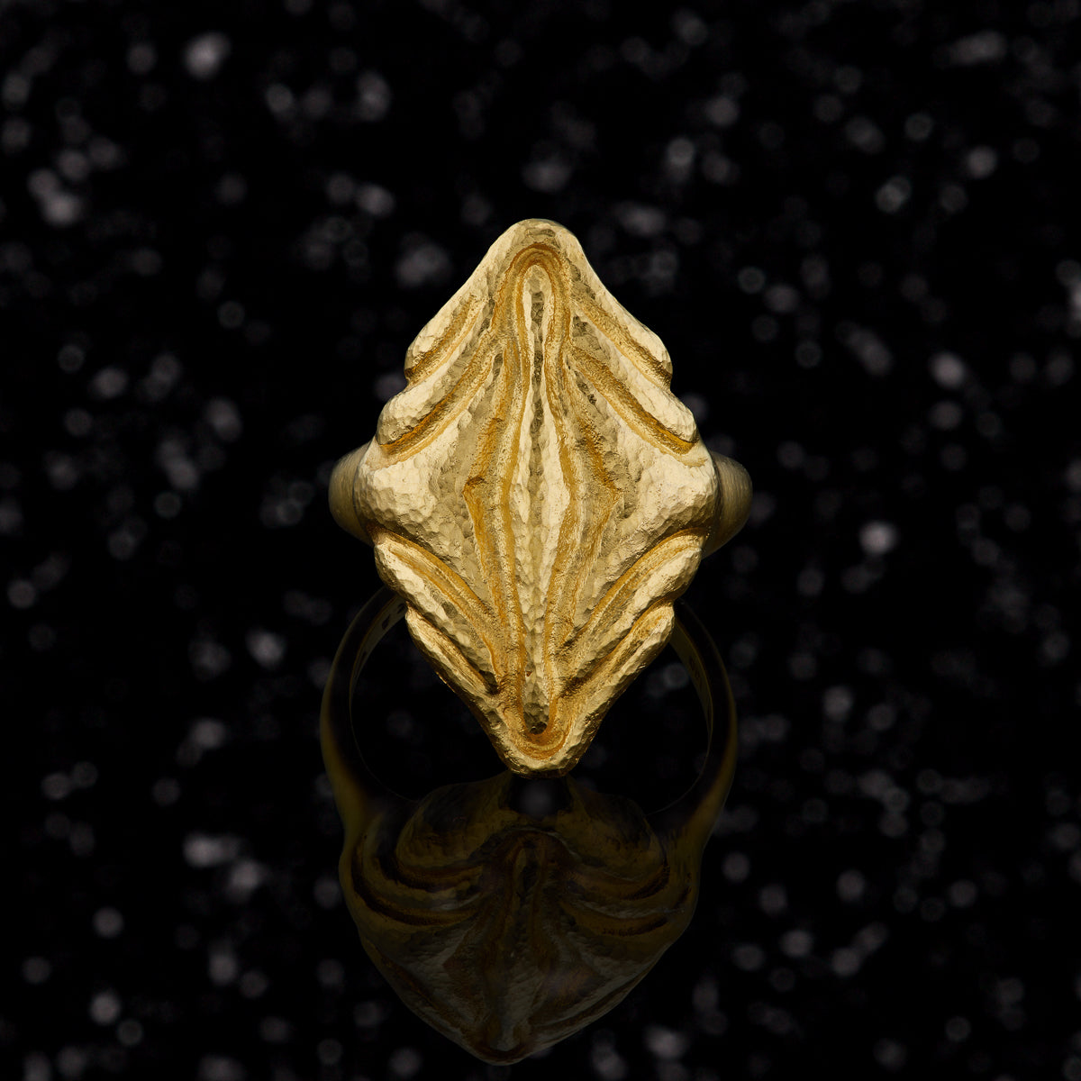 THE LALAOUNIS VULVA RING